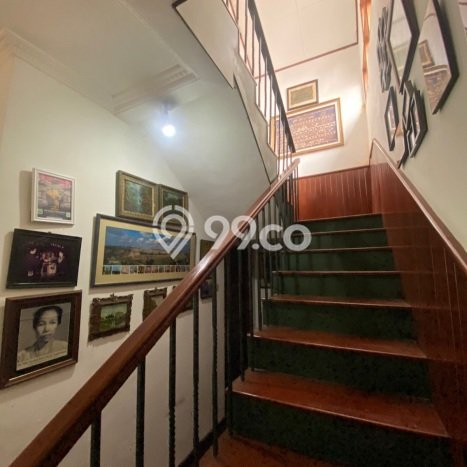Jual Rumah Luas Megah Dengan View Cantik di Rempoa, Tangerang Selatan Jual Rumah Luas Megah Dengan View Cantik di Rempoa, Tangerang Selatan