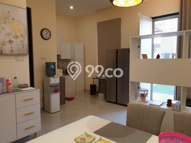 Hunian Cantik Modern Lb 111m2 di Rungkut, Surabaya Hunian Cantik Modern Lb 111m2 di Rungkut, Surabaya