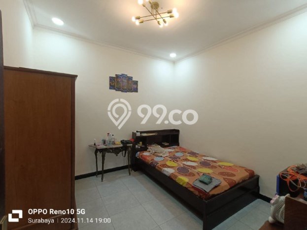 Rumah di Rungkut, Surabaya, LT 240m2m² Bangunan 220m2m² Rumah di Rungkut, Surabaya, LT 240m2m² Bangunan 220m2m²