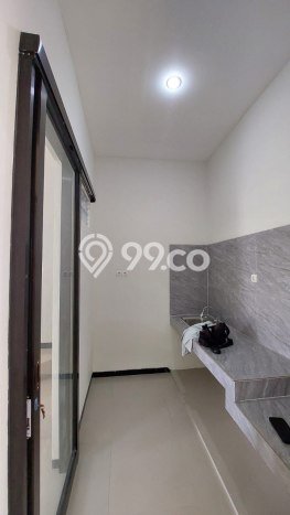 PROPERTI UNGGULAN! Rumah Premium di Rungkut, LT 100m2m² Bangunan 140m2m² PROPERTI UNGGULAN! Rumah Premium di Rungkut, LT 100m2m² Bangunan 140m2m²
