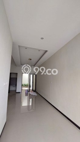PROPERTI UNGGULAN! Rumah Premium di Rungkut, LT 100m2m² Bangunan 140m2m² PROPERTI UNGGULAN! Rumah Premium di Rungkut, LT 100m2m² Bangunan 140m2m²