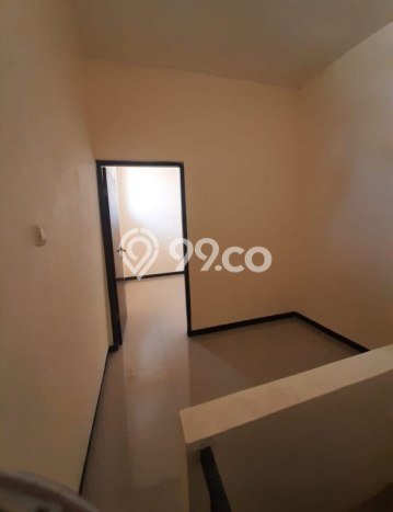 Disewakan! Rumah 3 Kamar Tidur &
1 Kamar Mandi di Pakuwon CIty, Surabaya Disewakan! Rumah 3 Kamar Tidur &
1 Kamar Mandi di Pakuwon CIty, Surabaya