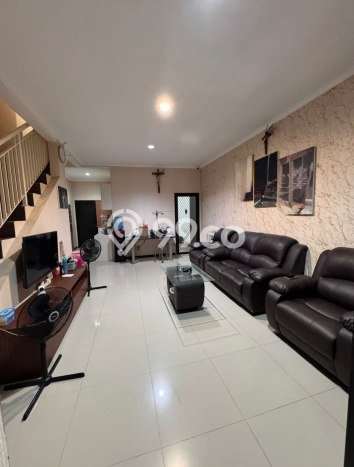 Rumah LT 115m2m² Akses Transportasi Umum di Pakuwon City, Surabaya Rumah LT 115m2m² Akses Transportasi Umum di Pakuwon City, Surabaya