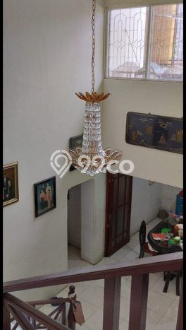 Rumah Modern Cantik 4 Kamar Bisa Langsung Pindah di Rungkut Rumah Modern Cantik 4 Kamar Bisa Langsung Pindah di Rungkut