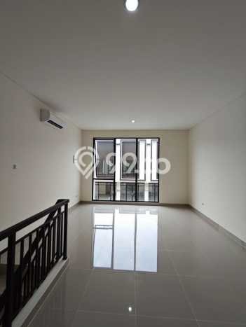 Ruko Area Komersial di Gading Serpong, Luas 81m², Ready Operasi Ruko Area Komersial di Gading Serpong, Luas 81m², Ready Operasi