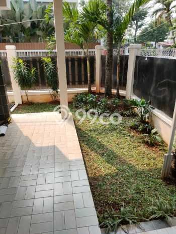 Disewakan! Rumah 5 Kamar Tidur &
4 Kamar Mandi di Rawamangun, Jakarta Timur Disewakan! Rumah 5 Kamar Tidur &
4 Kamar Mandi di Rawamangun, Jakarta Timur
