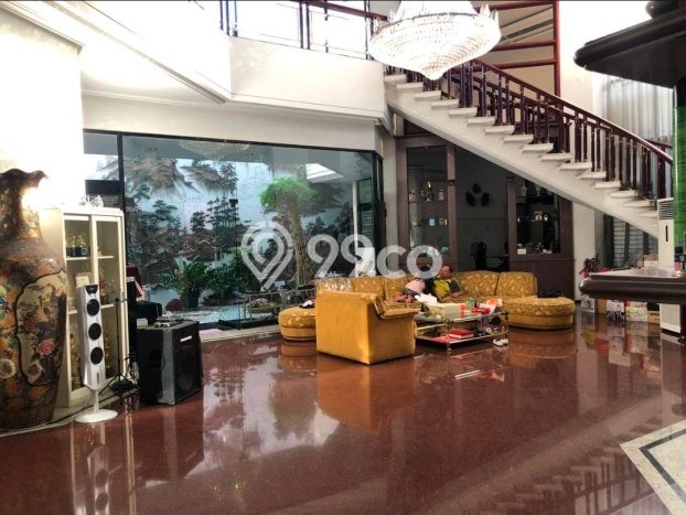 Rumah Mewah LB 600m2 Siap Pakai Desain Elegan di Dharma Husada, Surabaya Rumah Mewah LB 600m2 Siap Pakai Desain Elegan di Dharma Husada, Surabaya