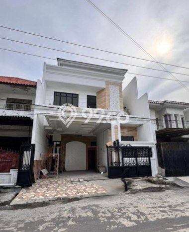 Dijual Rumah Premium dengan Fasilitas Sekitar Komplit di Mulyorejo, Surabaya Dijual Rumah Premium dengan Fasilitas Sekitar Komplit di Mulyorejo, Surabaya