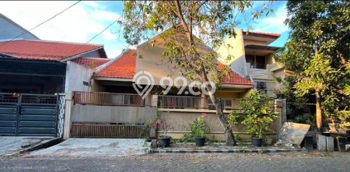 Jual Segera Rumah 3 KT 1 KM di Kawasan Komersial Rungkut, Surabaya Jual Segera Rumah 3 KT 1 KM di Kawasan Komersial Rungkut, Surabaya