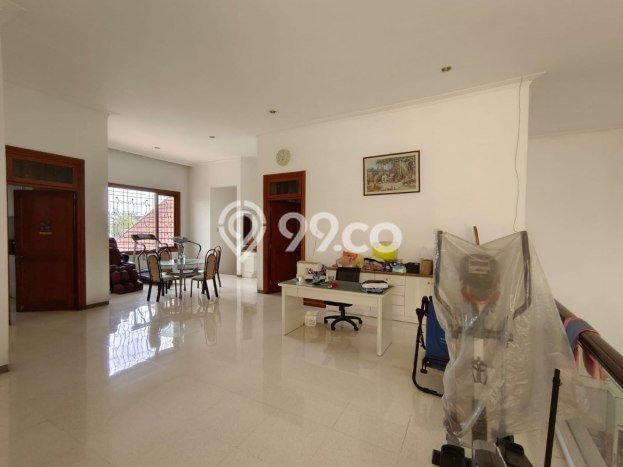 Rumah LT 1000m2m² Lokasi Premium di Kawasan Elite , Surabaya Rumah LT 1000m2m² Lokasi Premium di Kawasan Elite , Surabaya