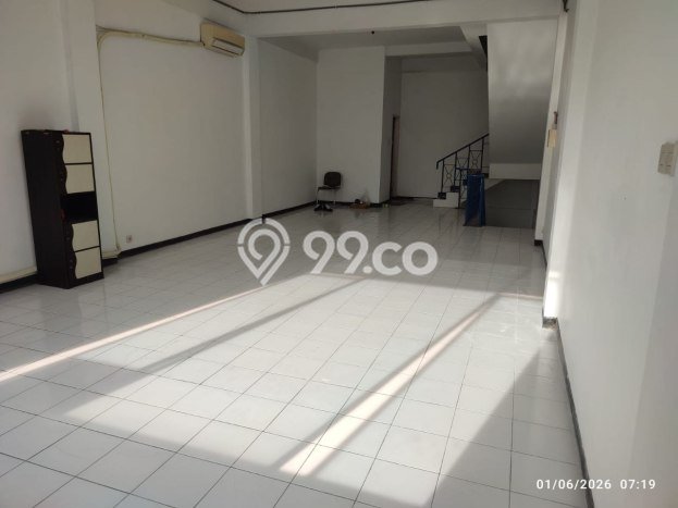 Ruko Dijual di Sukolilo Surabaya dengan Luas Bangunan 180m2 Ruko Dijual di Sukolilo Surabaya dengan Luas Bangunan 180m2