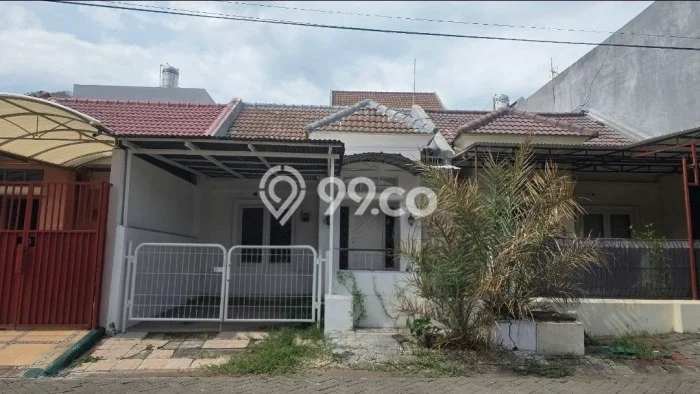 DIJUAL CEPAT! Rumah Ready Stock Lokasi Premium Bulak, LT 90m2m² Bangunan 70m2m² DIJUAL CEPAT! Rumah Ready Stock Lokasi Premium Bulak, LT 90m2m² Bangunan 70m2m²
