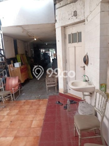 Rumah Berkualitas LT 318m2m² / LB 300m2m² di Lokasi Strategis Gubeng, Surabaya Rumah Berkualitas LT 318m2m² / LB 300m2m² di Lokasi Strategis Gubeng, Surabaya
