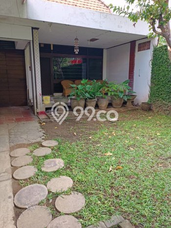 Rumah Idaman Keluarga LB 200m2m² Lokasi Tenang di , Surabaya Rumah Idaman Keluarga LB 200m2m² Lokasi Tenang di , Surabaya