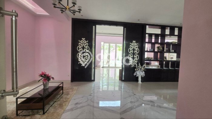 LOKASI TERBAIK! Rumah di , 2 KM, Lingkungan Elite, LT 450m2m² LB 650m2m² LOKASI TERBAIK! Rumah di , 2 KM, Lingkungan Elite, LT 450m2m² LB 650m2m²