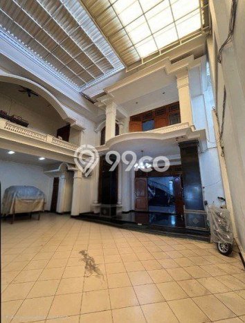 Hunian Nyaman 6 KT di Gubeng, Surabaya - Luas Tanah 840m2m² Hunian Nyaman 6 KT di Gubeng, Surabaya - Luas Tanah 840m2m²