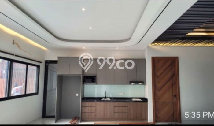 Rumah Luxury Modern Tanpa Renovasi di Manyar Surabaya Rumah Luxury Modern Tanpa Renovasi di Manyar Surabaya