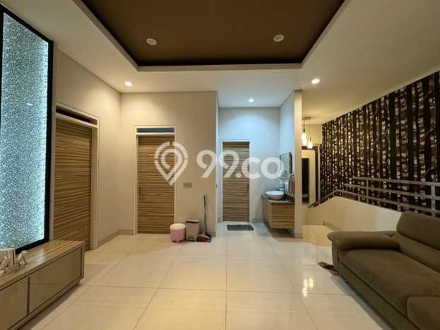 Ready to Use! Premium House LT 290m2 Desain Elegan di Kota Baru Parahyangan Ready to Use! Premium House LT 290m2 Desain Elegan di Kota Baru Parahyangan