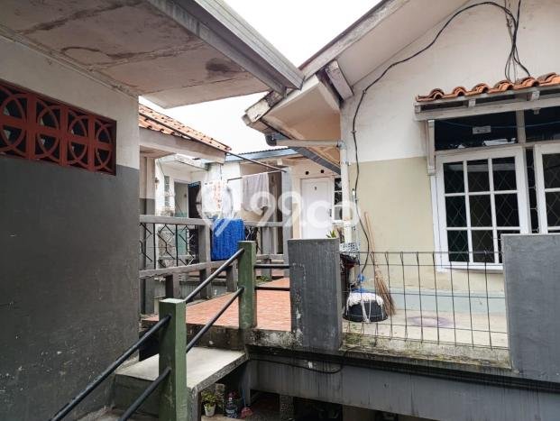 Kost Dijual di Geger Kalong dengan 18 KT dan Luas 800m2 Kost Dijual di Geger Kalong dengan 18 KT dan Luas 800m2