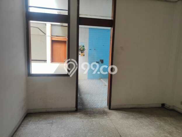 Untuk Dijual! Ruko di Sudirman Bandung LT 280m2 / LB 729m2 Kawasan Strategis Untuk Dijual! Ruko di Sudirman Bandung LT 280m2 / LB 729m2 Kawasan Strategis