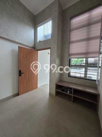 Dijual Hunian Rumah Terawat 2 Kamar di Grand Wisata, Bekasi Dijual Hunian Rumah Terawat 2 Kamar di Grand Wisata, Bekasi