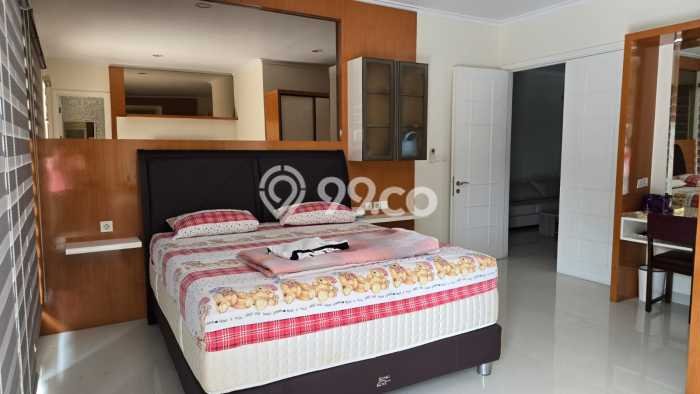 Rumah Elit Modern Tanpa Renovasi di Summarecon Bekasi Bekasi Rumah Elit Modern Tanpa Renovasi di Summarecon Bekasi Bekasi