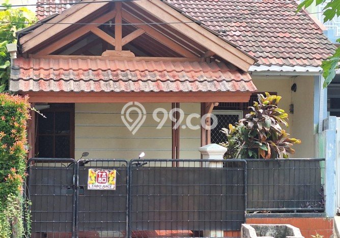 Rumah Luas Asri 4 KT Siap Pakai di Bintaro Tangerang Selatan Rumah Luas Asri 4 KT Siap Pakai di Bintaro Tangerang Selatan