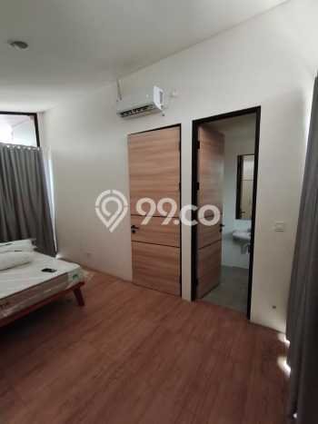 Disewakan! Rumah 3 Kamar Tidur &
3 Kamar Mandi di Lippo Karawaci, Tangerang Disewakan! Rumah 3 Kamar Tidur &
3 Kamar Mandi di Lippo Karawaci, Tangerang