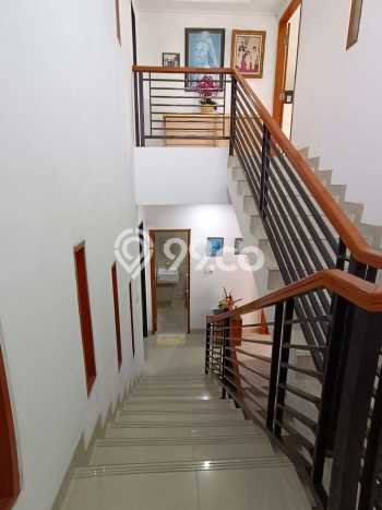 Siap Huni Rumah Mewah 7 Kamar di Palmerah Dekat ke Mana Pun Siap Huni Rumah Mewah 7 Kamar di Palmerah Dekat ke Mana Pun