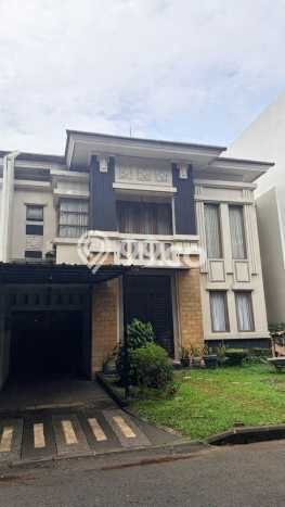 Jual Rumah Luas Megah Dengan View Eksklusif di Grand Wisata, Bekasi Jual Rumah Luas Megah Dengan View Eksklusif di Grand Wisata, Bekasi