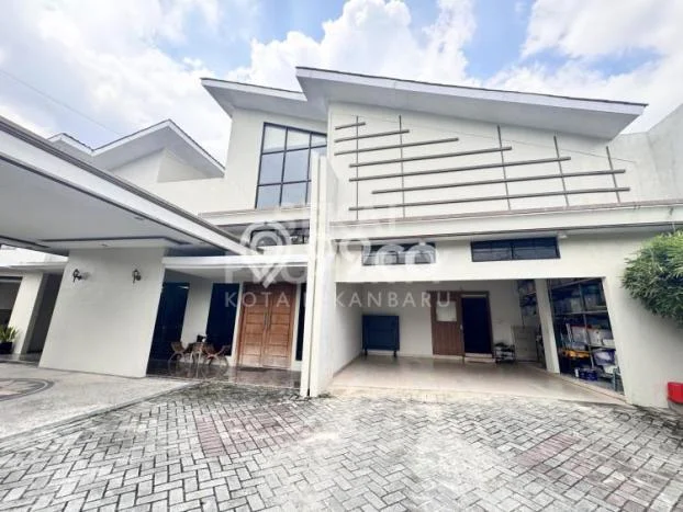 Hunian Eksklusif Siap Huni LT 1300m2 di Marpoyan Damai, Pekanbaru Hunian Eksklusif Siap Huni LT 1300m2 di Marpoyan Damai, Pekanbaru