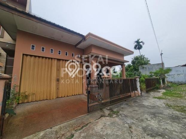 Dijual Rumah 8 Kamar Lokasi Strategis Nyaman dan Strategis di Bukit Raya Dijual Rumah 8 Kamar Lokasi Strategis Nyaman dan Strategis di Bukit Raya