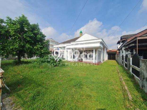 Dijual Cepat Rumah Bagus Siap Huni LB 300m2 di Bukit Raya, Pekanbaru Dijual Cepat Rumah Bagus Siap Huni LB 300m2 di Bukit Raya, Pekanbaru