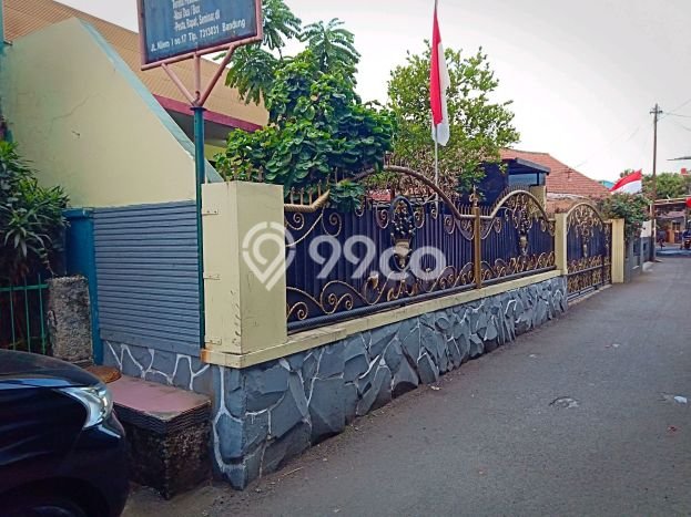 Rumah Akses Mudah area , Bandung, Luas 477m2m² Bangunan 300m2m² Rumah Akses Mudah area , Bandung, Luas 477m2m² Bangunan 300m2m²