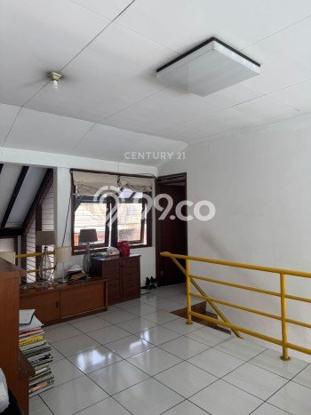 Rumah Elit Modern Tanpa Renovasi di Setiabudi Bandung Rumah Elit Modern Tanpa Renovasi di Setiabudi Bandung