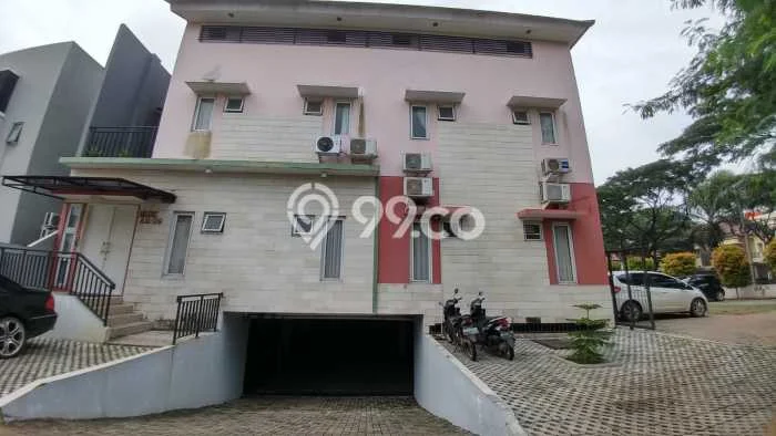 Rumah Kost untuk Dijual di Karawaci dengan 35 KT, 35 KM, Luas 1500m2 Rumah Kost untuk Dijual di Karawaci dengan 35 KT, 35 KM, Luas 1500m2