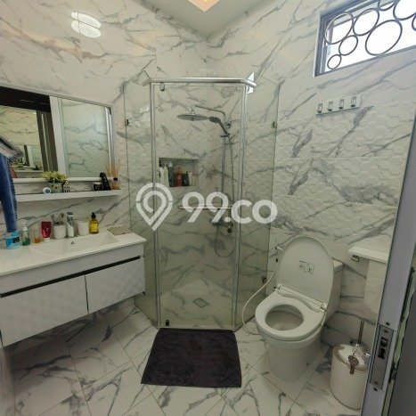 Rumah Mewah LB 140m2 Siap Huni Desain Elegan di BSD Graha Raya, Tangerang Rumah Mewah LB 140m2 Siap Huni Desain Elegan di BSD Graha Raya, Tangerang