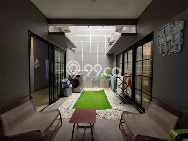 Jual Rumah Mewah Megah Dengan View Cantik di Galaxy, Bekasi Jual Rumah Mewah Megah Dengan View Cantik di Galaxy, Bekasi