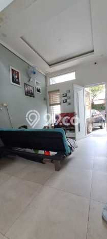 Rumah Minimalis 2 KT di Galaxy Bekasi Semi Furnished Rumah Minimalis 2 KT di Galaxy Bekasi Semi Furnished