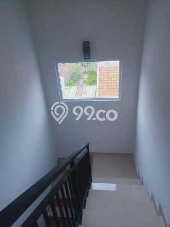 Rumah Modern Minimalis 3 Kamar Bisa Langsung Pindah di Jagakarsa Rumah Modern Minimalis 3 Kamar Bisa Langsung Pindah di Jagakarsa