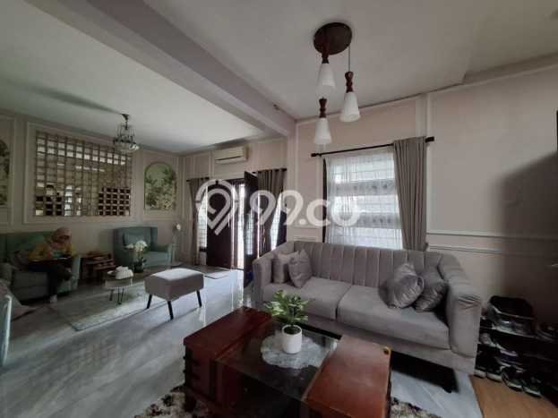 Jual Rumah Mewah Megah Dengan View Cantik di Galaxy, Bekasi Jual Rumah Mewah Megah Dengan View Cantik di Galaxy, Bekasi