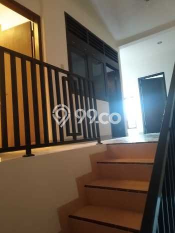 For Sale Hunian Rumah Terawat 4 Kamar di Pondok Kelapa, Jakarta Timur For Sale Hunian Rumah Terawat 4 Kamar di Pondok Kelapa, Jakarta Timur