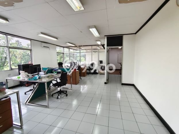 Untuk Dijual! Gudang di Cikarang Bekasi LT 3189m2 / LB 1200m2 Kawasan Strategis Untuk Dijual! Gudang di Cikarang Bekasi LT 3189m2 / LB 1200m2 Kawasan Strategis