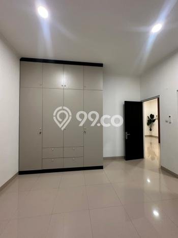Dijual Rumah 5 Kamar Lokasi Strategis Bagus dan Strategis di Pancoran Mas Dijual Rumah 5 Kamar Lokasi Strategis Bagus dan Strategis di Pancoran Mas