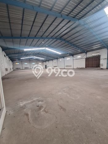 Gudang Disewa di Bandung dengan LB 1371m2 Area Komersial Ramai Gudang Disewa di Bandung dengan LB 1371m2 Area Komersial Ramai