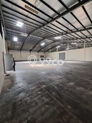 Unit Gudang Disewa Lokasi Katapang, Bandung Spesifikasi Luas Bangunan 1355m2 Unit Gudang Disewa Lokasi Katapang, Bandung Spesifikasi Luas Bangunan 1355m2