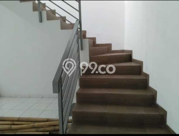 LOKASI PREMIUM! Ruko Kawasan Bojongloa Kidul, Luas 118m2m², Jalan Utama, Kawasan Komersial LOKASI PREMIUM! Ruko Kawasan Bojongloa Kidul, Luas 118m2m², Jalan Utama, Kawasan Komersial