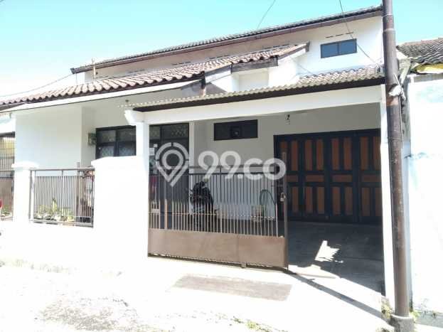 For Sale Rumah 5 Kamar Lokasi Strategis Nyaman dan Strategis di Margahayu For Sale Rumah 5 Kamar Lokasi Strategis Nyaman dan Strategis di Margahayu