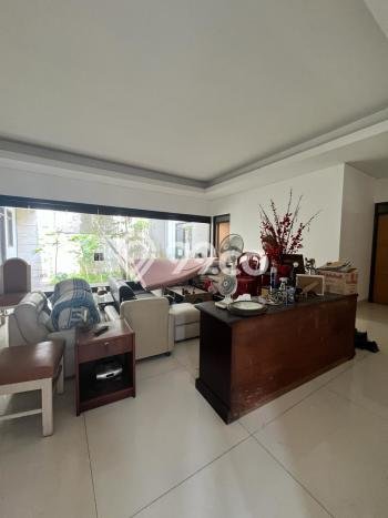 Lokasi terbaik! Rumah siap pakai dikontrakkan di Cicendo LB 300m2 Lokasi terbaik! Rumah siap pakai dikontrakkan di Cicendo LB 300m2