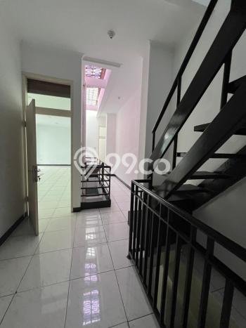 SENTRA BISNIS! Ruko Kawasan Cicendo, Luas 378m2m², Lokasi Premium SENTRA BISNIS! Ruko Kawasan Cicendo, Luas 378m2m², Lokasi Premium